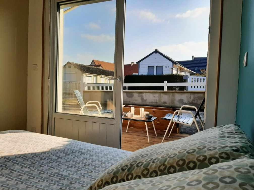 Les Heures Tranquilles - Vue Mer - 50M De La Plage Saint-Côme-de-Fresné Eksteriør bilde